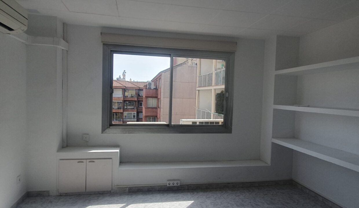 WhatsApp Image 2026-03-10 at 15.07.15 (4)